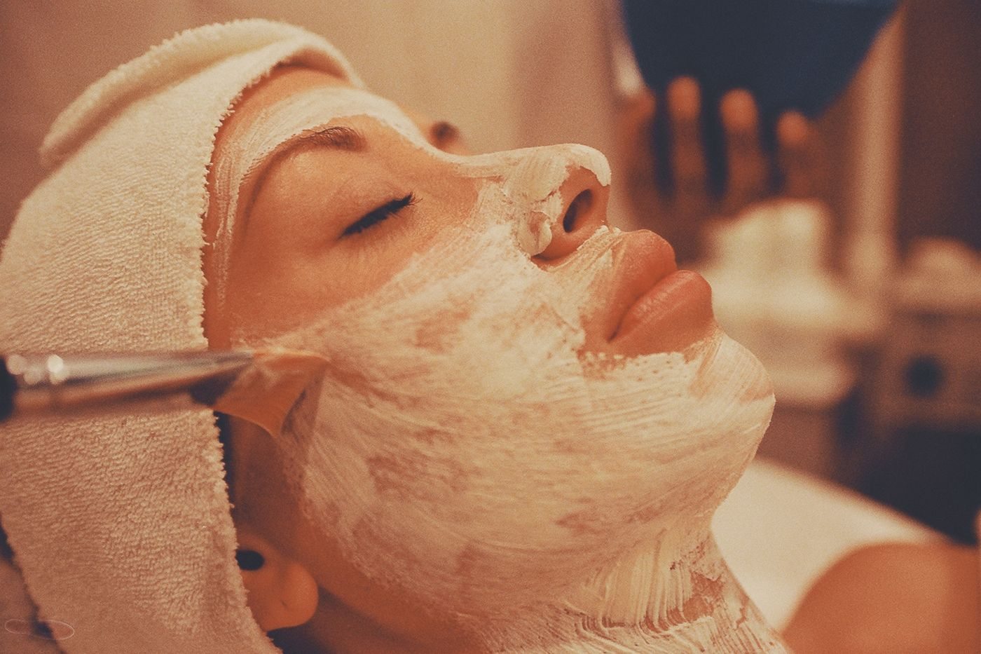 Chemical Peel in Mississauga, step 3: the peel